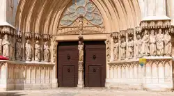 Porche Eglise Gothique De Tarragone