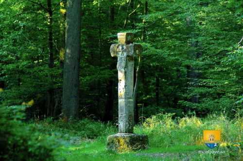 Croix Pucelle dans la forêt de Saint Germain en Laye, 1456