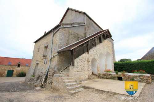 Maison forte du Vexin français, Aincourt Arthies