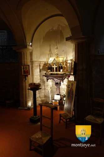 Crypte et Reliques de Sainte-Hélène