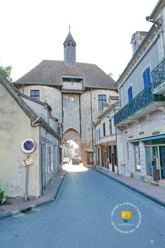Tour de l&#039;Horloge, Ainay le Château.