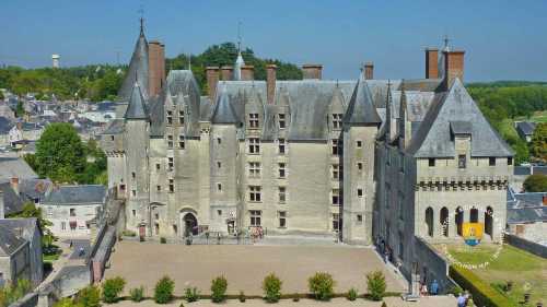 Château de Langeais, cour intérieure