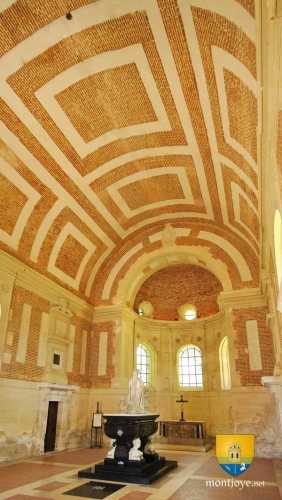 intérieur de la chapelle de Diane de Poitiers