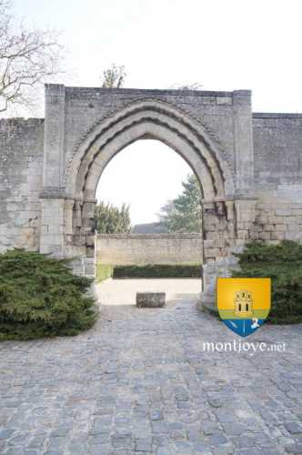 Ancienne porte du prieuré