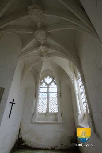 Sainte Chapelle,chapelle et blasons, de Champigny sur Veude