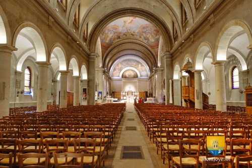Nef de l&#039;église Saint Jean Baptiste de Grenelle