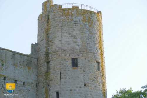 détail d&#039;une des tours du XIIIe siècle