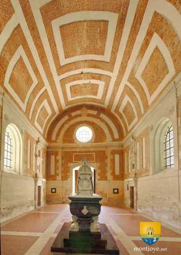 intérieur de la chapelle de Diane de Poitiers