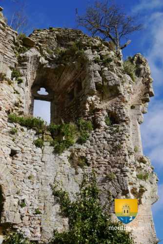 Donjon du château de  Château sur Epte, très probable oratoire du donjon.