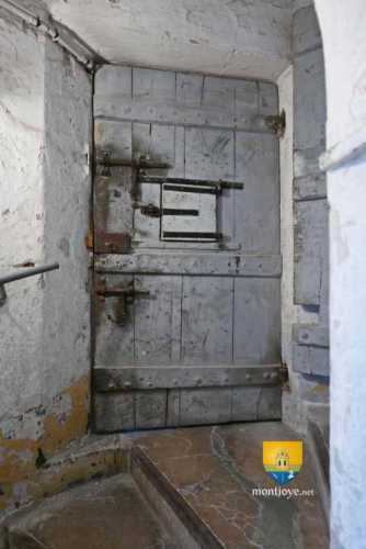 Porte d&#039;une cellule de la prison