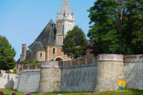 Château de Dampierre en Burly - Fortifications